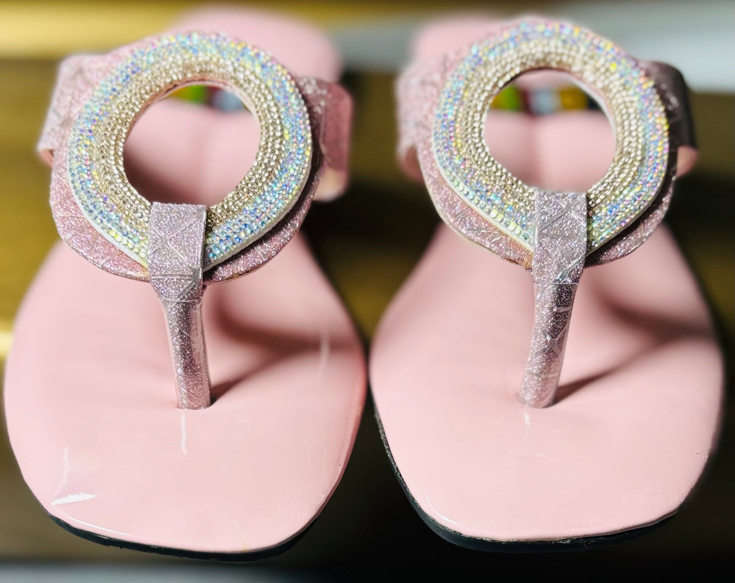 Round Eye Pink Diamond Slipper - MAVI