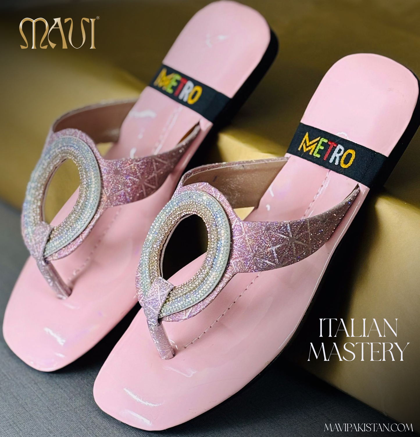 Round Eye Pink Diamond Slipper - MAVI