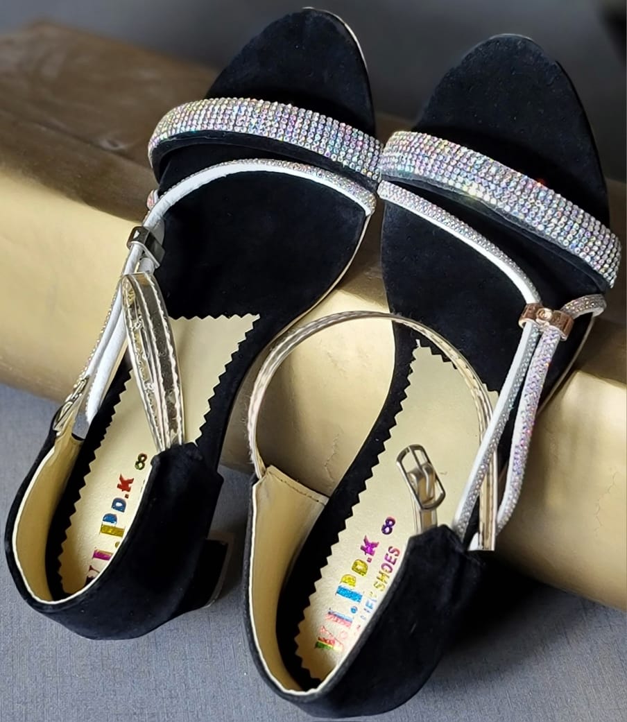 luxurious black velvet diamond heel. Mavi Pakistan