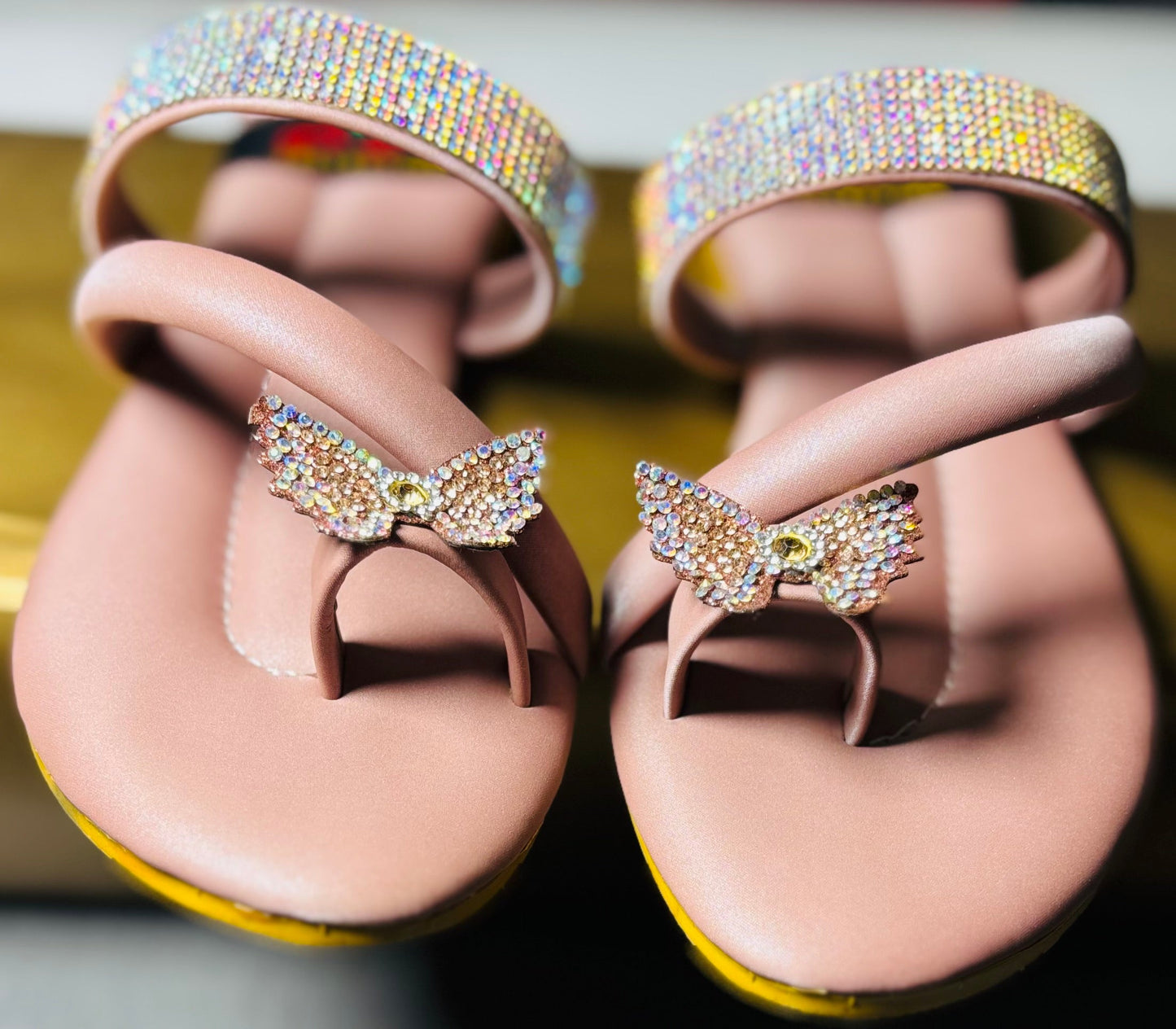 Pink super softy butterfly with sparkling diamond - MAVI